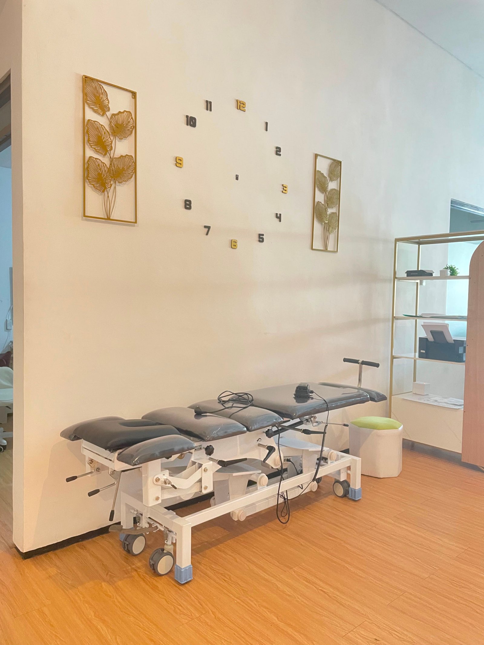 Foto fasilitas dr. Angga Clinic